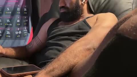 Indiscreet Nils online show from November 28, 2025, 2:58 am