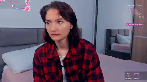 Kira online show from October 1, 2025, 4:07 am