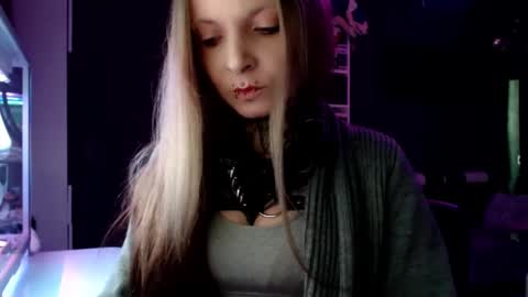 Snapshot of inesdesire chatting on February 11, 2025, 7:12 am InesDesire online show from February 11, 2025, 7:12 am