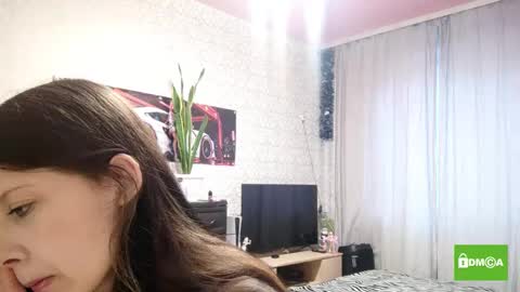 Snapshot of ingeborgalexanian chatting on October 19, 2025, 11:11 am Emma online show from October 19, 2025, 11:11 am