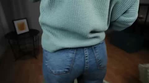 ingerperrucci online show from December 14, 2025, 3:12 am