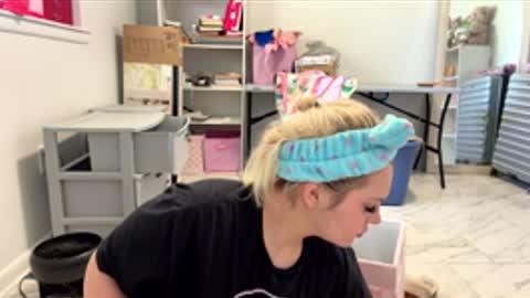 Ingrid online show from November 25, 2025, 4:18 pm