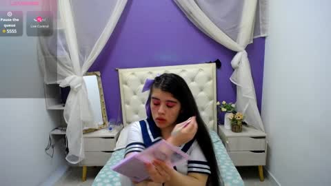 Snapshot of ingrid_casas chatting on December 31, 2024, 1:19 pm Ingrid petite online show from December 31, 2024, 1:19 pm