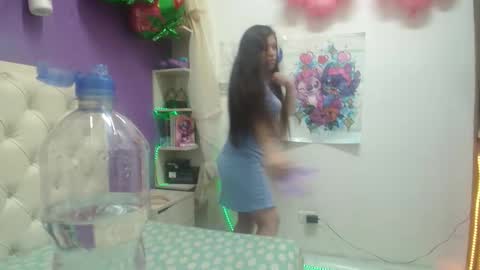 Snapshot of ingrid_casas chatting on October 7, 2025, 8:39 pm Ingrid petite online show from October 7, 2025, 8:39 pm