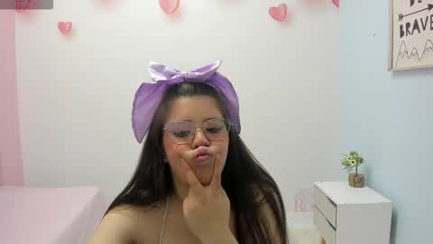 Snapshot of ingrid_casas chatting on October 9, 2025, 7:01 pm Ingrid petite online show from October 9, 2025, 7:01 pm