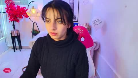 Snapshot of ingrid_rodriguezz chatting on November 18, 2025, 8:08 am Ingrid online show from November 18, 2025, 8:08 am