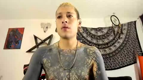 Dani  online show from October 18, 2025, 2:40 pm