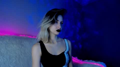 Venera  online show from January 18, 2025, 3:59 pm