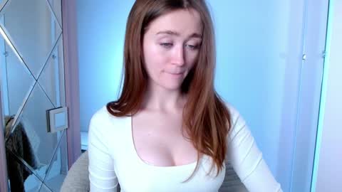 Snapshot of innnita chatting on December 7, 2024, 2:35 pm Lina online show from December 7, 2024, 2:35 pm