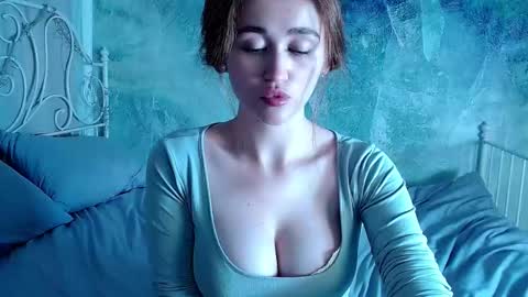 Snapshot of innnita chatting on September 12, 2025, 12:38 pm Lina online show from September 12, 2025, 12:38 pm