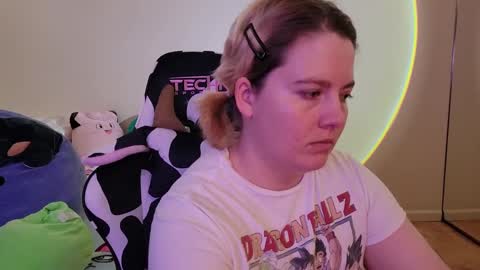 Faye online show from December 14, 2024, 7:57 pm