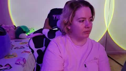 Faye online show from January 31, 2025, 6:24 am