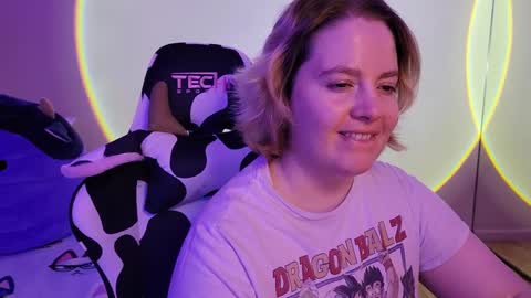 Faye online show from February 21, 2025, 5:46 am