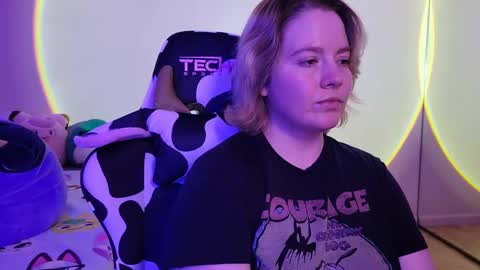 Faye online show from February 23, 2025, 2:25 pm