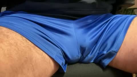 intressiert online show from November 13, 2025, 5:23 pm