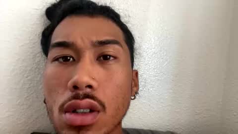 Raxton online show from November 22, 2025, 10:09 pm