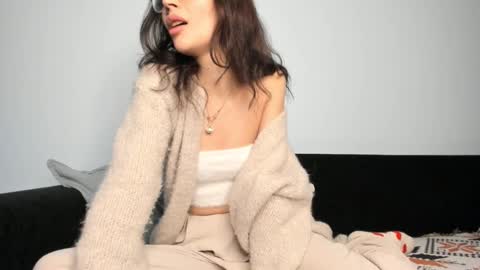 Snapshot of irenehabibi chatting on March 3, 2025, 10:52 pm Irene online show from March 3, 2025, 10:52 pm