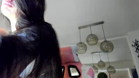 Snapshot of irenevon chatting on November 10, 2025, 4:33 am Ir s room online show from November 10, 2025, 4:33 am