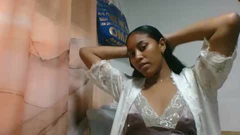 Snapshot of iriella2908 chatting on October 22, 2025, 7:02 pm iriella2908 online show from October 22, 2025, 7:02 pm