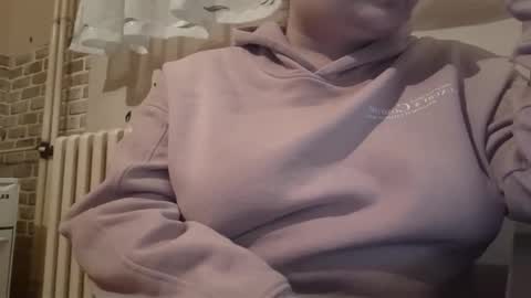 IrinnaK online show from February 25, 2025, 6:53 pm