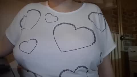 IrinnaK online show from December 2, 2025, 4:02 pm