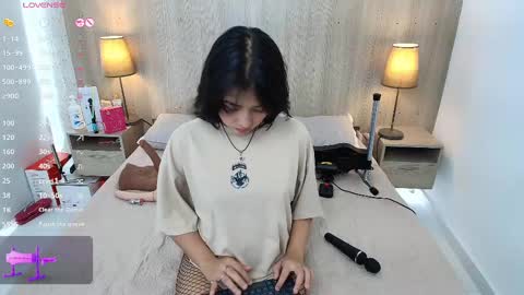 Iris online show from September 14, 2025, 7:57 pm