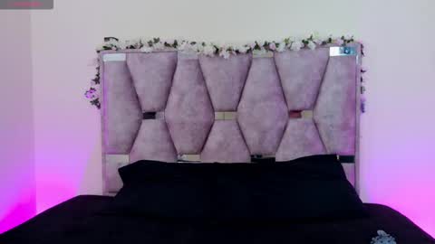 Snapshot of iris_mandarinne chatting on October 31, 2025, 6:20 pm Iris online show from October 31, 2025, 6:20 pm