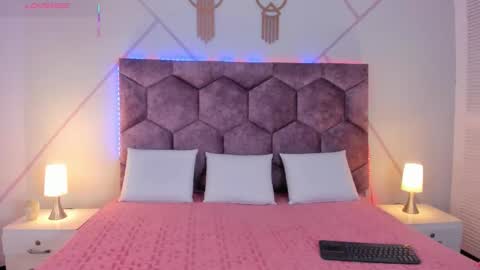 Iris online show from November 15, 2025, 12:52 am