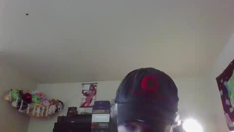 Irishdude2483 online show from September 9, 2025, 3:55 pm