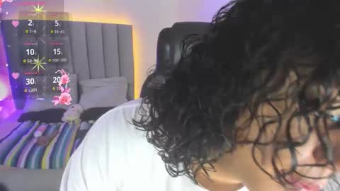 Snapshot of iriss_5 chatting on October 17, 2025, 3:42 am Iris online show from October 17, 2025, 3:42 am