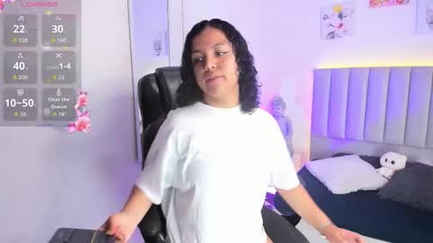 Snapshot of iriss_5 chatting on October 18, 2025, 3:09 am Iris online show from October 18, 2025, 3:09 am