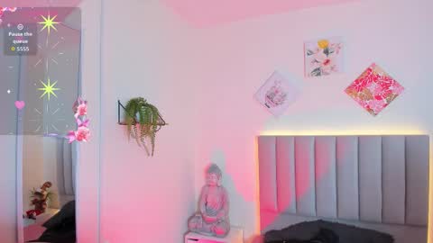 Snapshot of iriss_5 chatting on November 25, 2025, 3:28 am Iris online show from November 25, 2025, 3:28 am