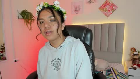 Snapshot of iriss_5 chatting on November 29, 2025, 3:53 am Iris online show from November 29, 2025, 3:53 am