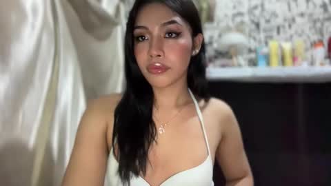 Snapshot of iriss_fox chatting on September 19, 2025, 12:23 am iriss_fox online show from September 19, 2025, 12:23 am