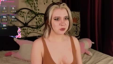 Snapshot of irissocute chatting on November 12, 2025, 9:32 am I am Cutie Iris3 online show from November 12, 2025, 9:32 am