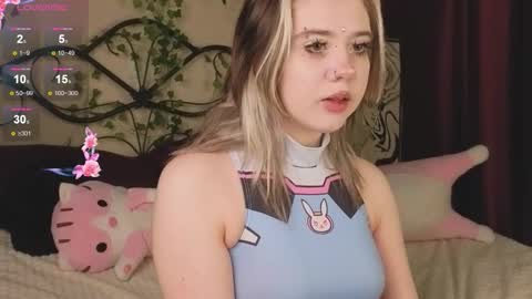 Snapshot of irissocute chatting on November 16, 2025, 7:25 am I am Cutie Iris3 online show from November 16, 2025, 7:25 am