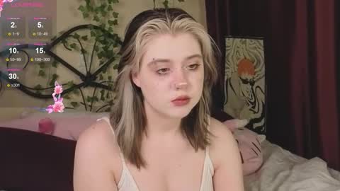 Snapshot of irissocute chatting on November 20, 2025, 9:09 am I am Cutie Iris3 online show from November 20, 2025, 9:09 am