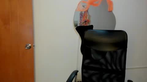 Snapshot of irix_moon chatting on October 22, 2025, 3:07 am irix_moon online show from October 22, 2025, 3:07 am
