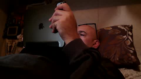 Snapshot of ironkokkk chatting on November 10, 2025, 5:01 pm Ironkokkk online show from November 10, 2025, 5:01 pm