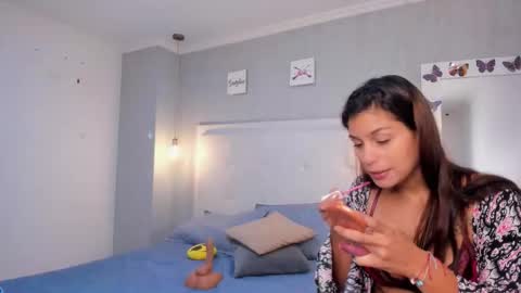 is_a_bell online show from October 8, 2025, 2:04 pm