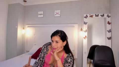 is_a_bell online show from December 2, 2025, 1:39 pm