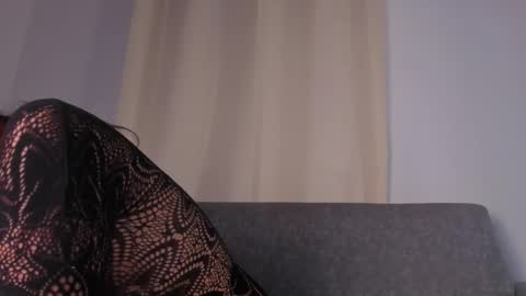 Snapshot of isa_kis_1 chatting on February 10, 2025, 3:21 pm Isabella online show from February 10, 2025, 3:21 pm