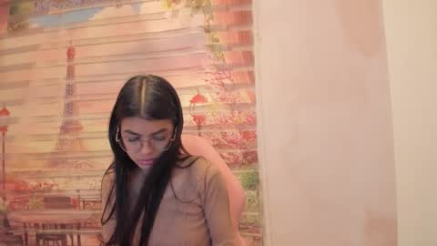 Snapshot of isa_little4u chatting on October 10, 2025, 10:25 am online show from October 10, 2025, 10:25 am