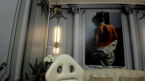 Snapshot of isa_little4u chatting on October 22, 2025, 3:18 am online show from October 22, 2025, 3:18 am