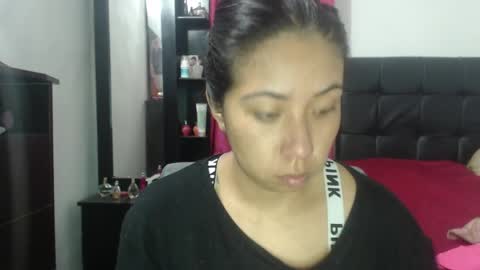 Snapshot of isa_mey chatting on December 23, 2024, 2:13 am Isa online show from December 23, 2024, 2:13 am