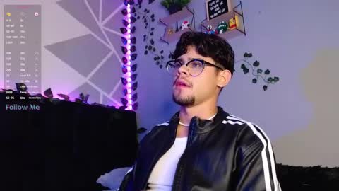 Isaac Saenz. online show from December 2, 2024, 10:45 pm