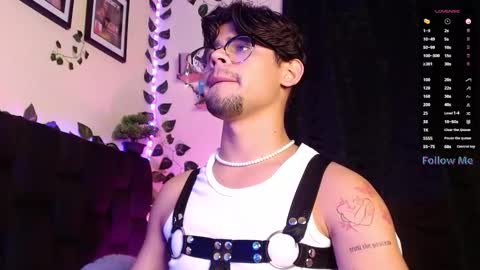 Isaac Saenz. online show from February 14, 2025, 1:34 am