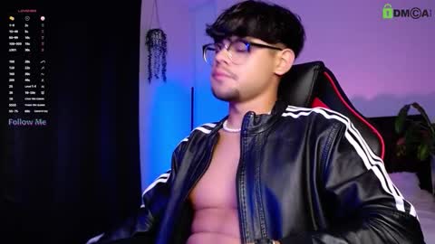 Isaac Saenz. online show from September 17, 2025, 11:28 pm