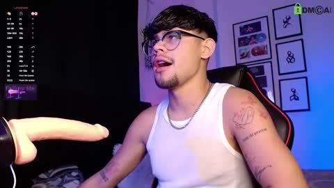 Isaac Saenz. online show from November 22, 2025, 9:25 pm