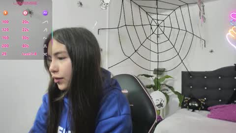 Snapshot of isabela_tay chatting on November 6, 2025, 11:55 am ISABELA online show from November 6, 2025, 11:55 am